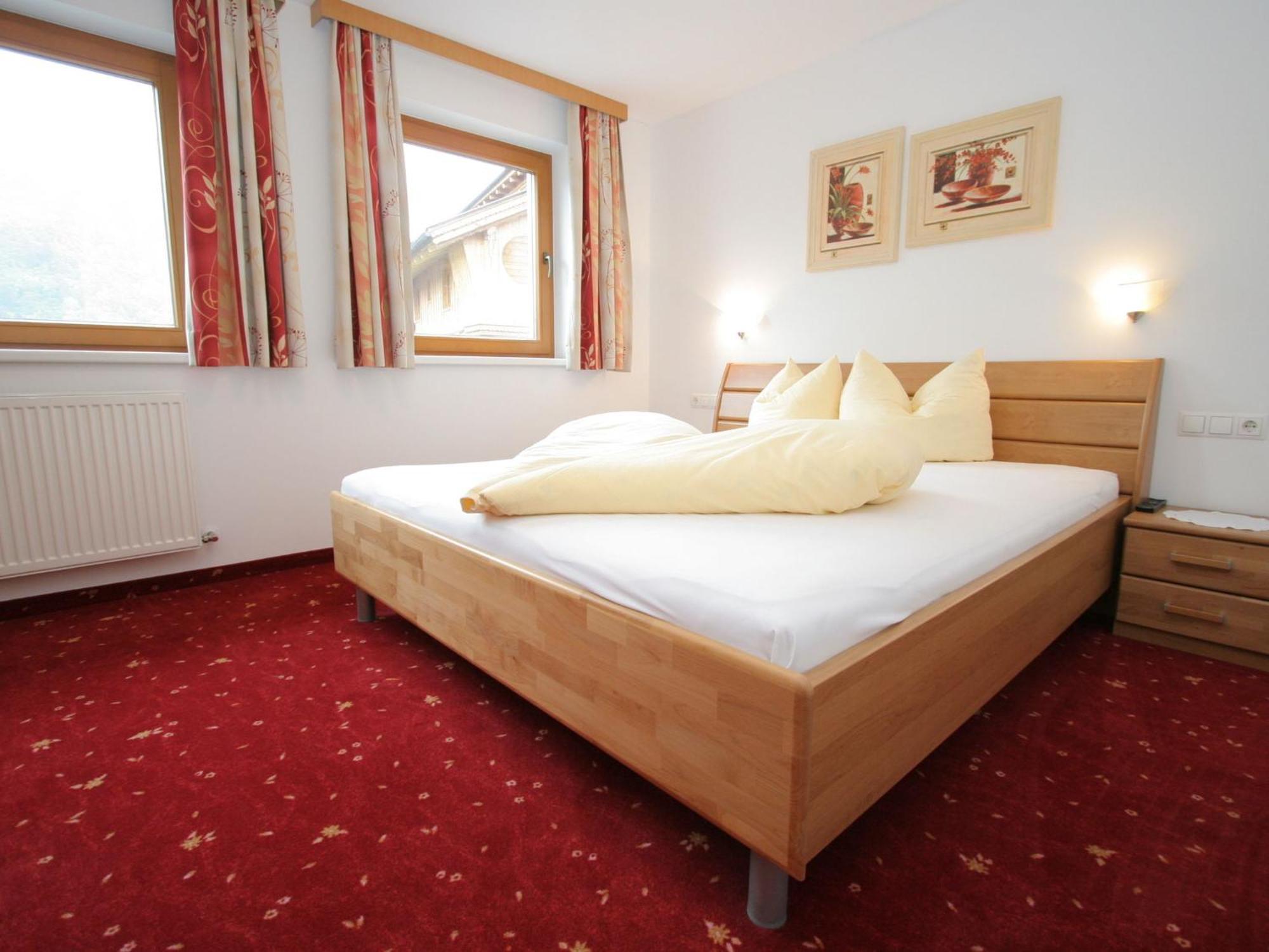 Holiday Flat In Uderns Near The Ski Area Eksteriør bilde