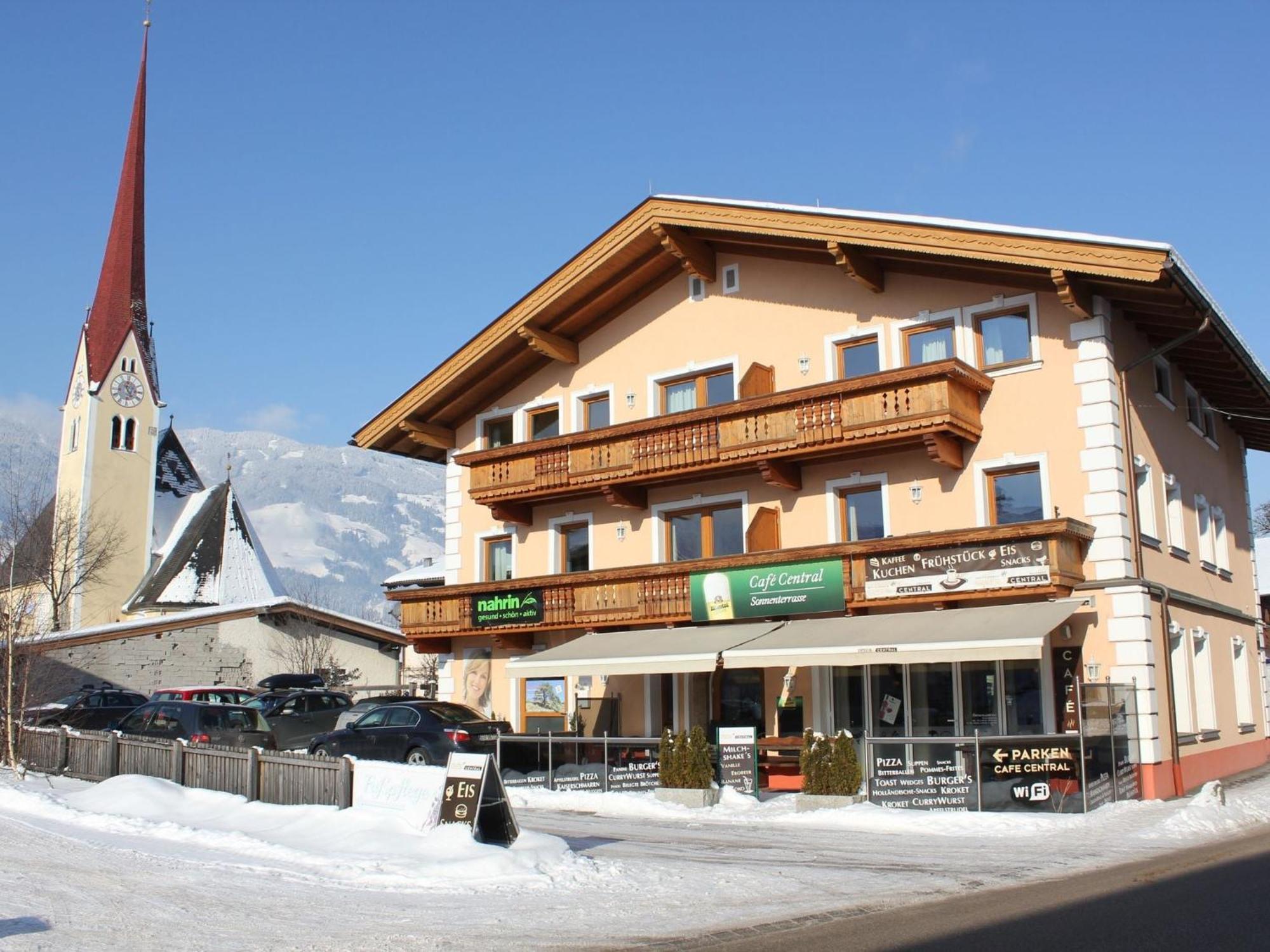 Holiday Flat In Uderns Near The Ski Area Eksteriør bilde